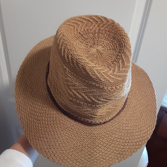 Scala Pronto tan woven floppy hat w Brown Thin Hatband - Picture 6 of 10